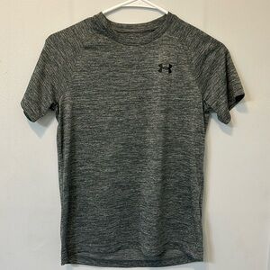 Youth medium Under Armour gray t-shirt.